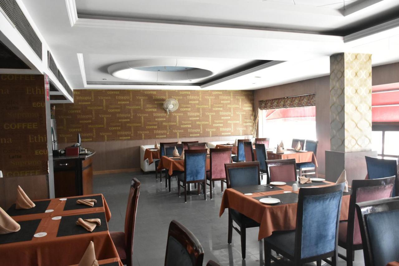 Hotel Lohias Delhi Airport Nova Deli Exterior foto